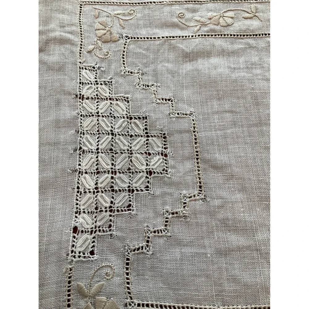 Vintage Linen Embroidered 7 Placements & 8 Napkins Cottagecore Country Farmhouse